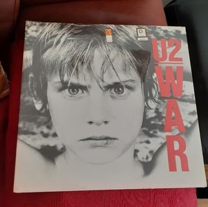 Factory-sealed*U2- War 1983 vinyl album* 90067-1